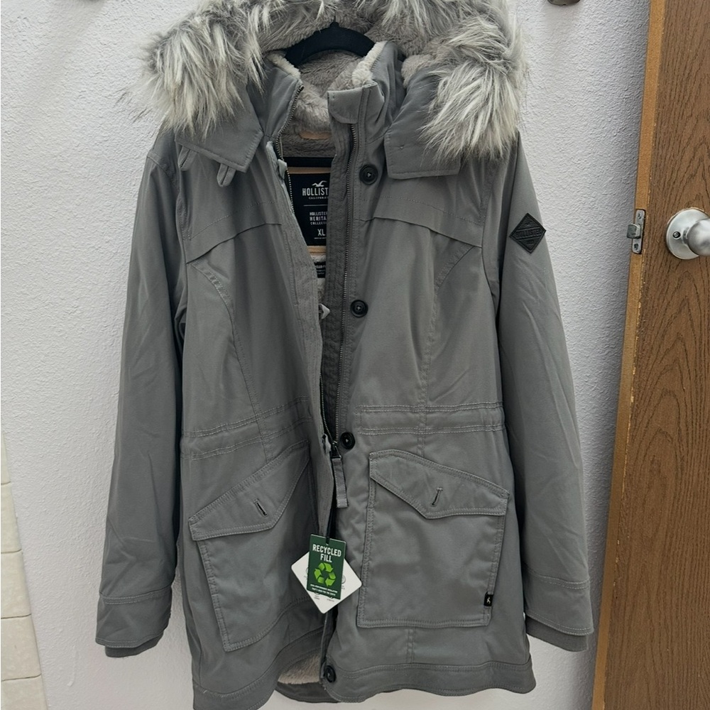 Hollister Olive Green Parka with Faux-Fur Trim